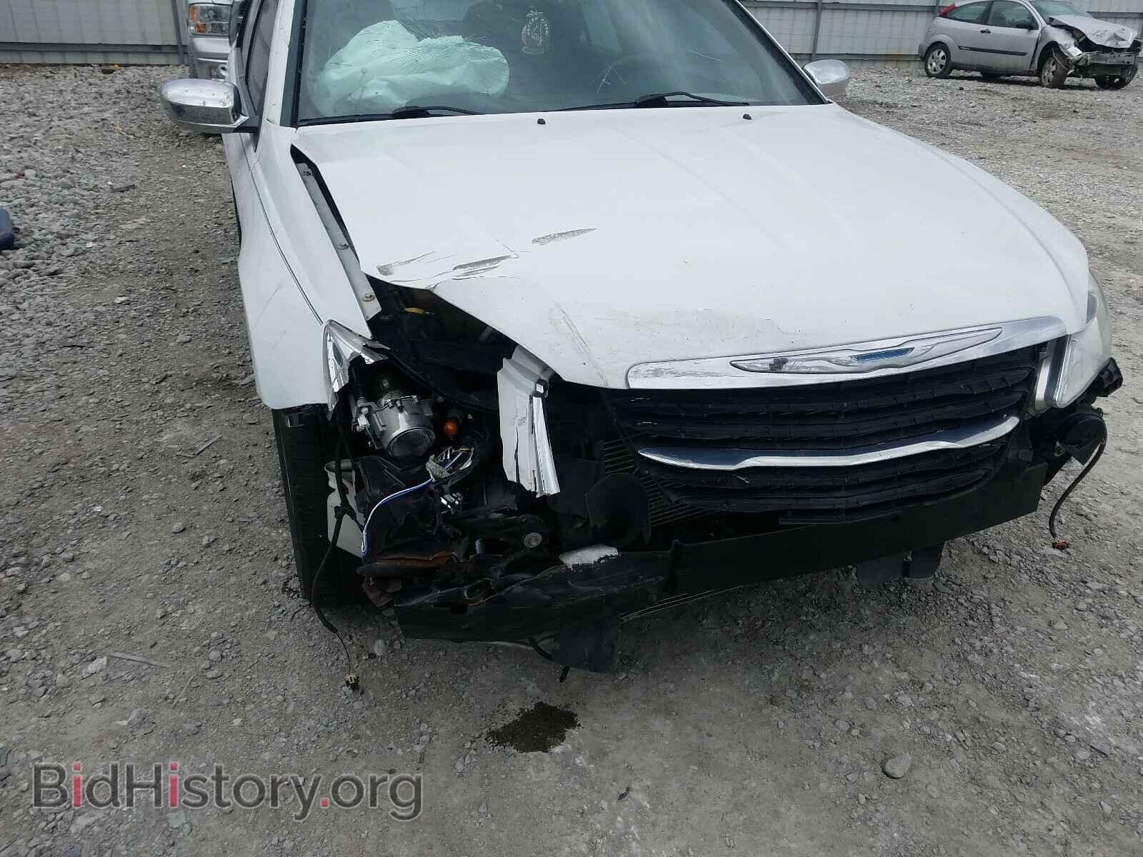 2013 CHRYSLER 200 - VIN: 1C3CCBCG0DN578010 - Фото 9