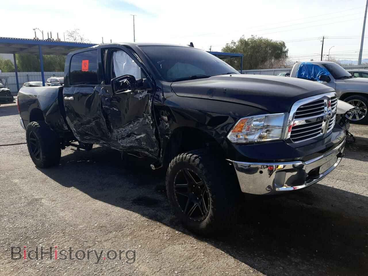 2017 RAM 1500 - VIN: 3C6RR7LT8HG524734 - Photo 4