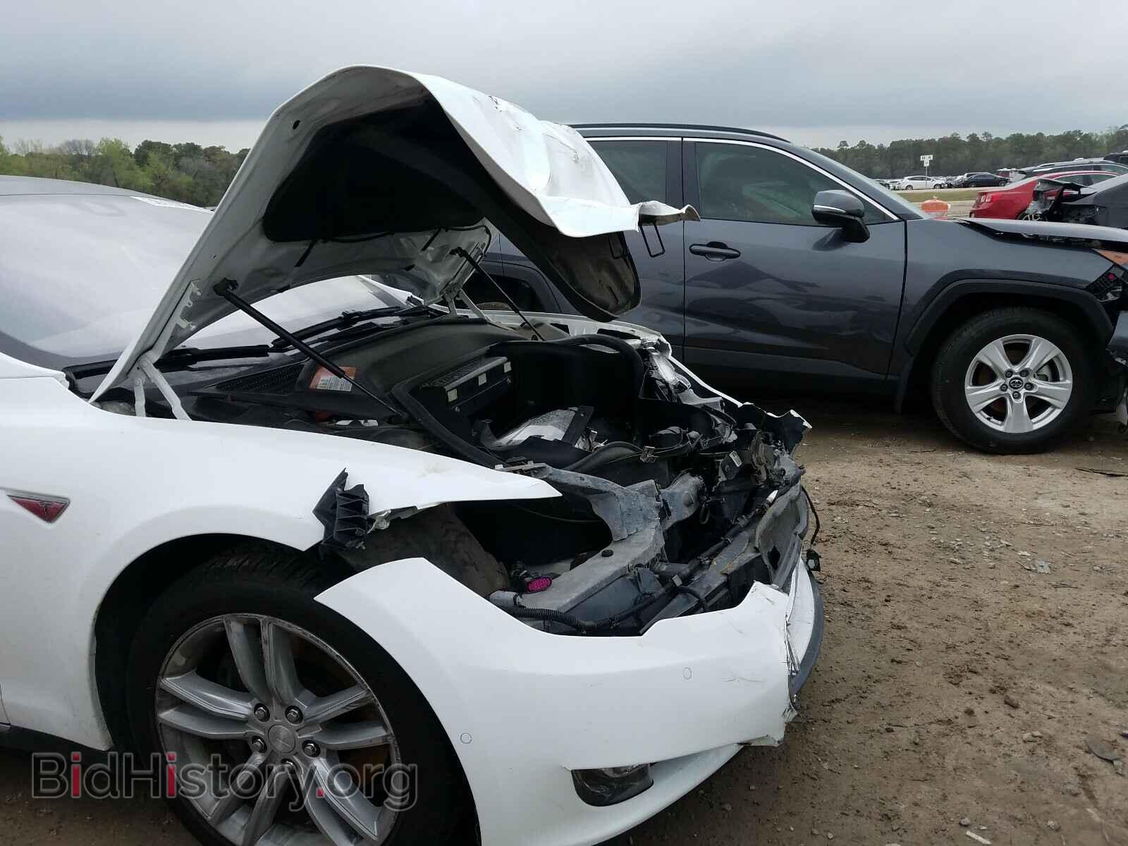 2014 TESLA MODEL S - VIN: 5YJSA1H15EFP49488 - Фото 9