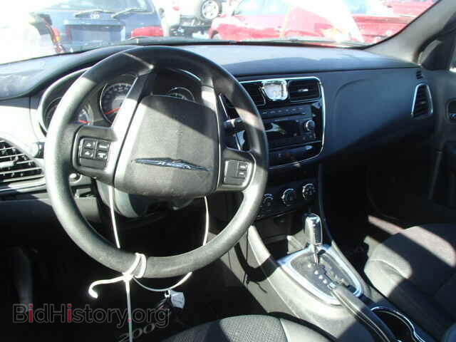 2013 CHRYSLER 200 - VIN: 1C3CCBAB3DN641804 - Фото 9