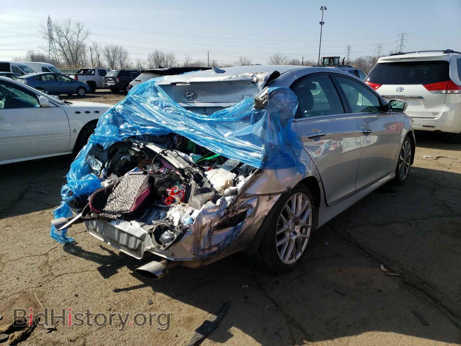 2014 HYUNDAI SONATA - VIN: 5NPEC4AB4EH812142 - Photo 4