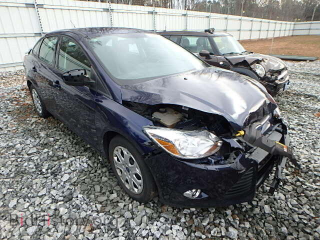 Photo 1FAHP3F29CL139898 - FORD FOCUS 2012