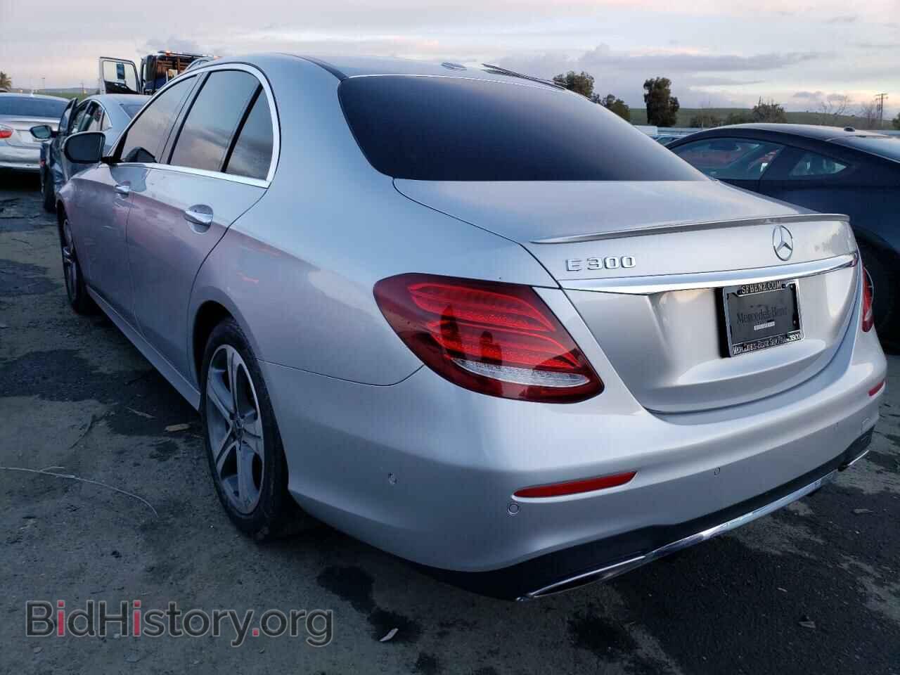 2018 MERCEDES-BENZ E-CLASS - VIN: WDDZF4JB1JA358660 - Фото 2