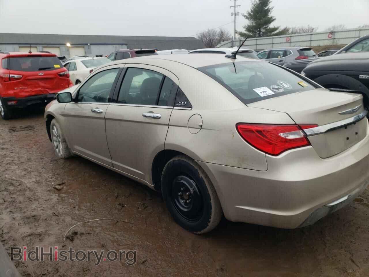 2013 CHRYSLER 200 - VIN: 1C3CCBCG7DN605641 - Photo 2