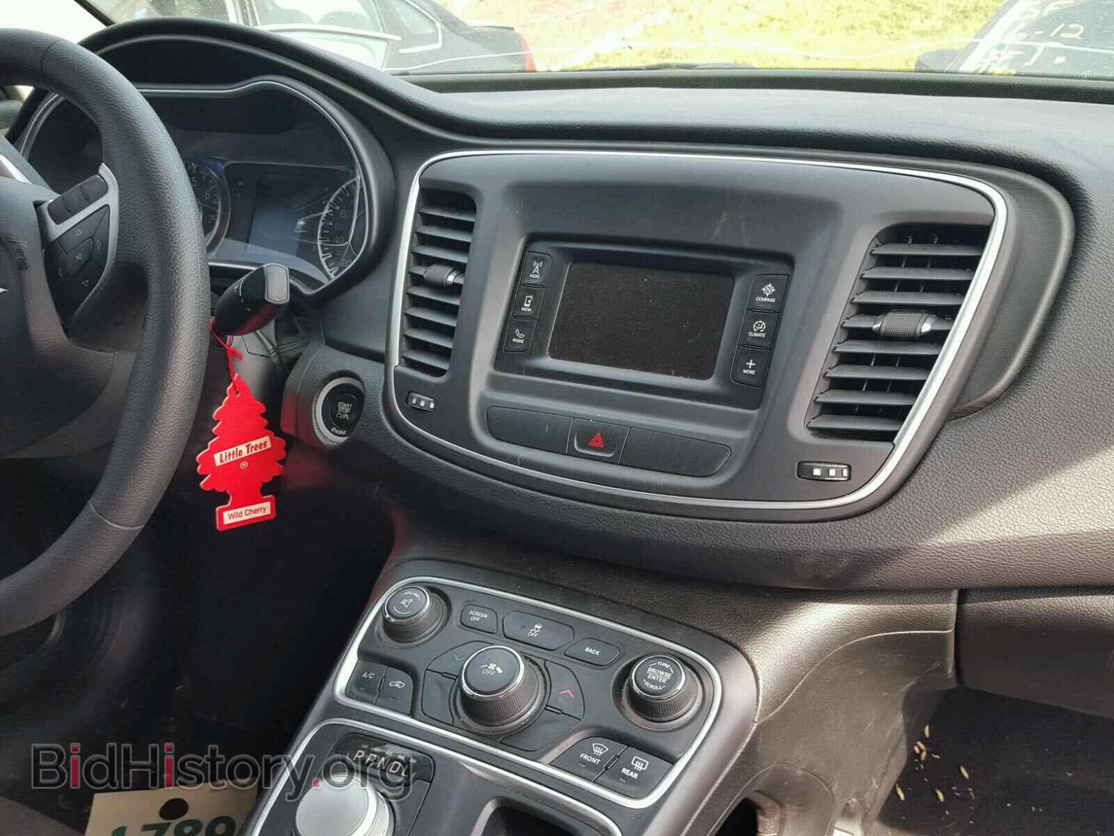 2015 CHRYSLER 200 - VIN: 1C3CCCAB8FN526625 - Фото 9