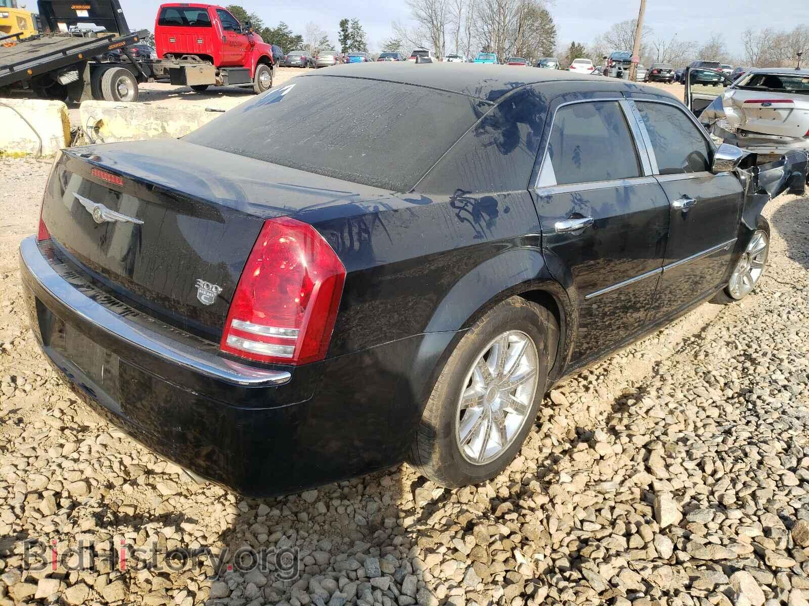 2008 CHRYSLER 300 - VIN: 2C3KA63H38H135902 - Фото 4