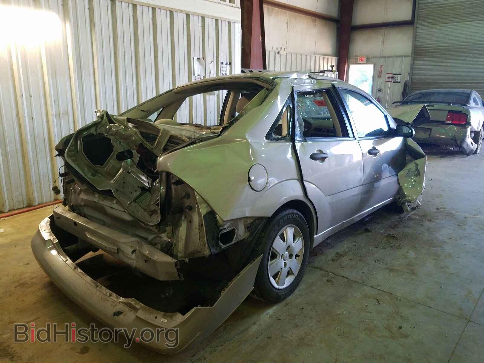 2007 FORD FOCUS - VIN: 1FAFP34N97W157410 - Фото 4