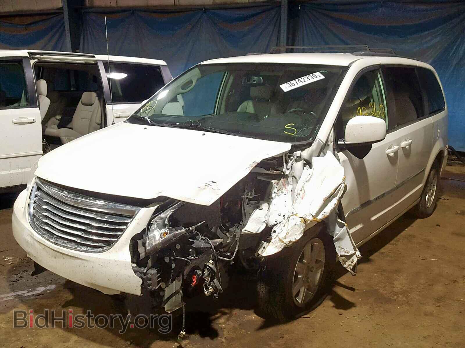 2013 CHRYSLER TOWN & COU - VIN: 2C4RC1BG8DR519453 - Фото 2