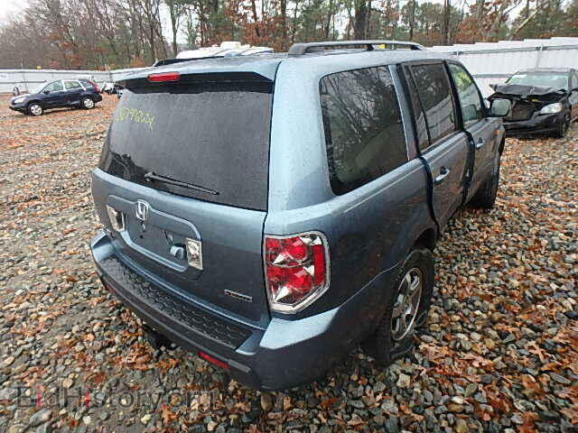 2008 HONDA PILOT - VIN: 5FNYF18718B016522 - Фото 4