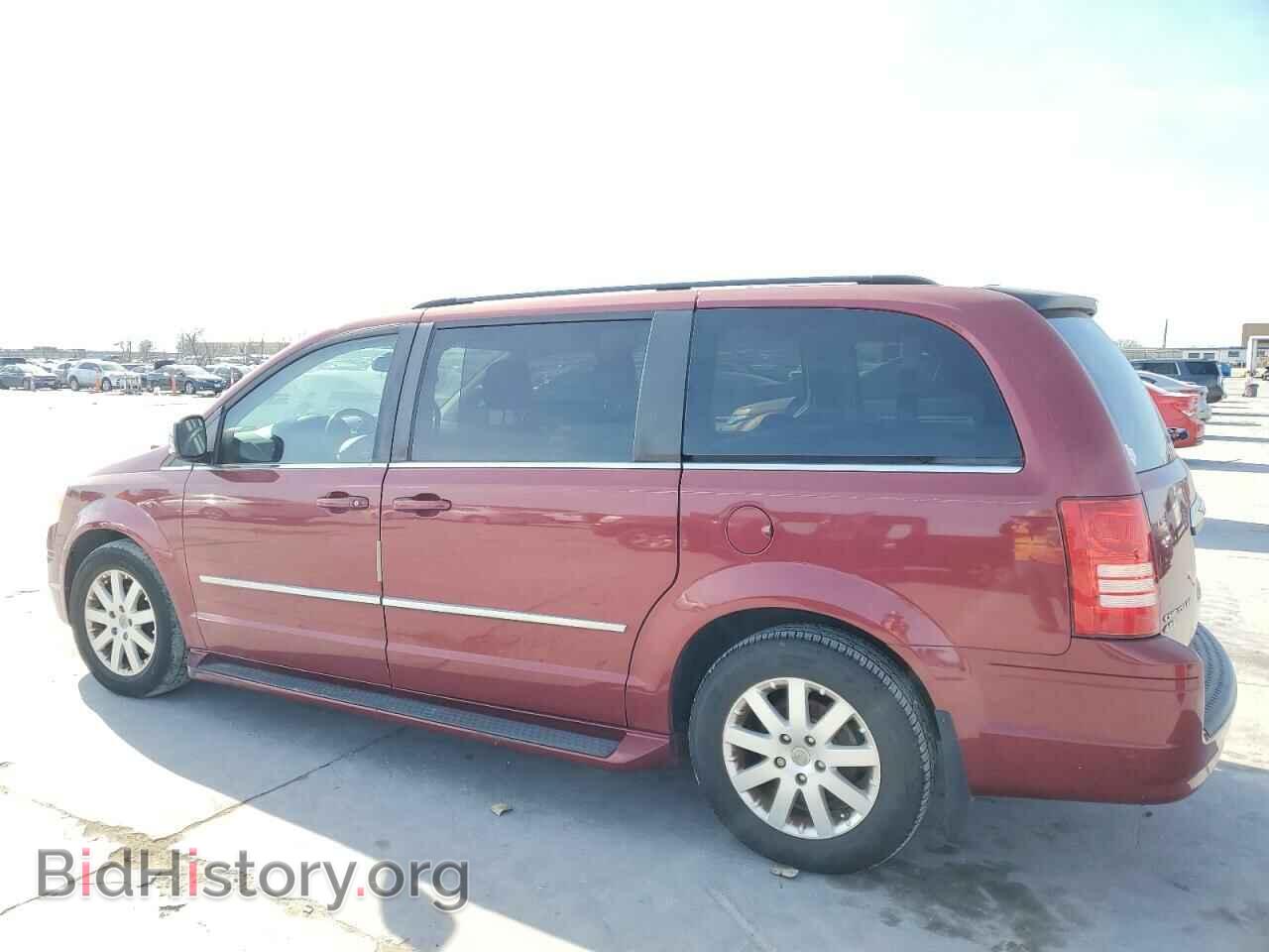2010 CHRYSLER MINIVAN - VIN: 2A4RR8DX1AR472597 - Фото 2