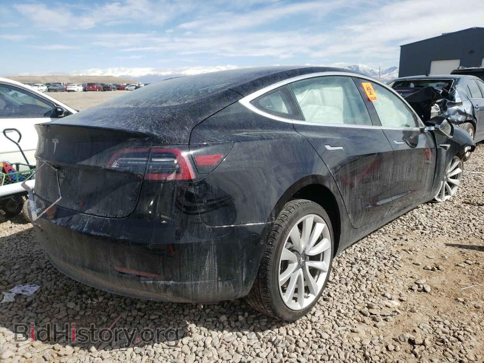 2018 TESLA MODEL 3 - VIN: 5YJ3E1EBXJF117134 - Фото 4