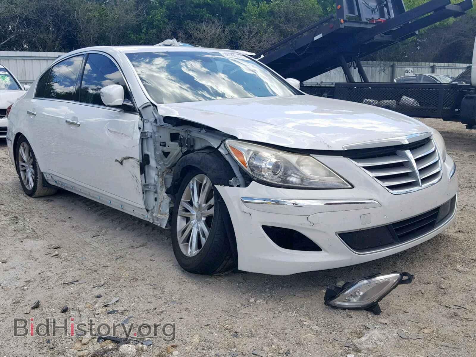 Photo KMHGC4DD2CU159105 - HYUNDAI GENESIS 2012