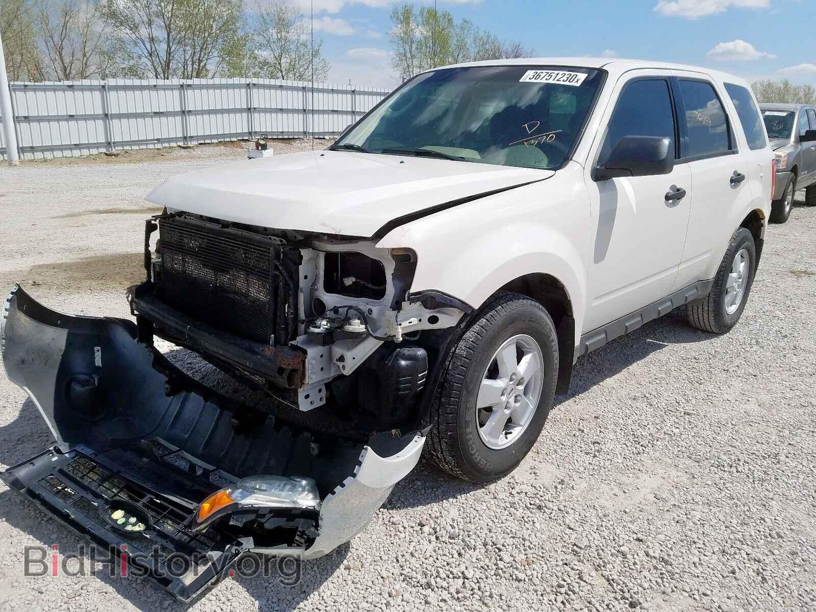 2009 FORD ESCAPE - VIN: 1FMCU92739KC81370 - Фото 2