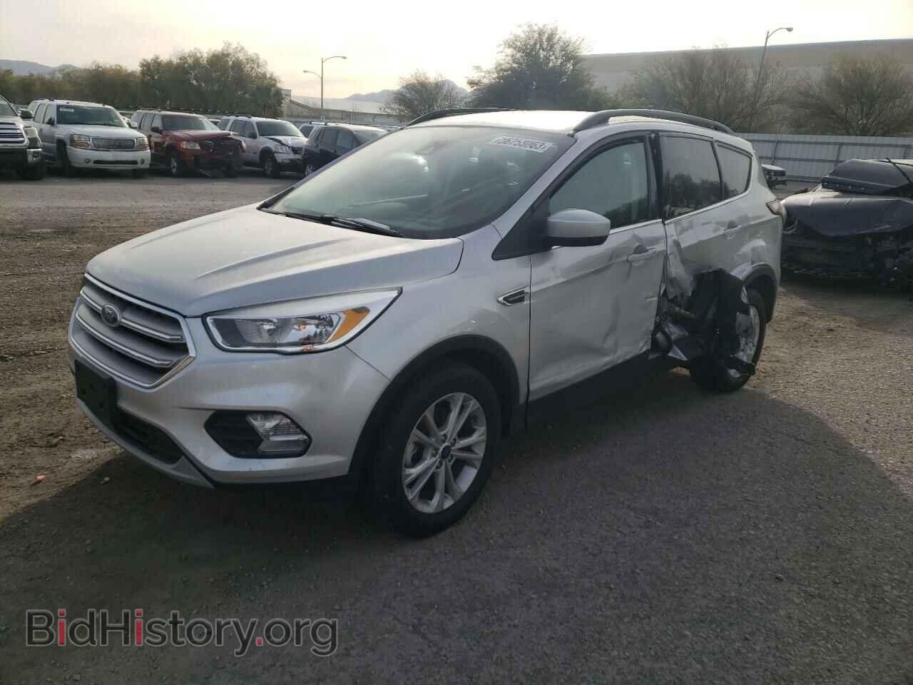 Фотография 1FMCU0GD7JUD07990 - FORD ESCAPE 2018