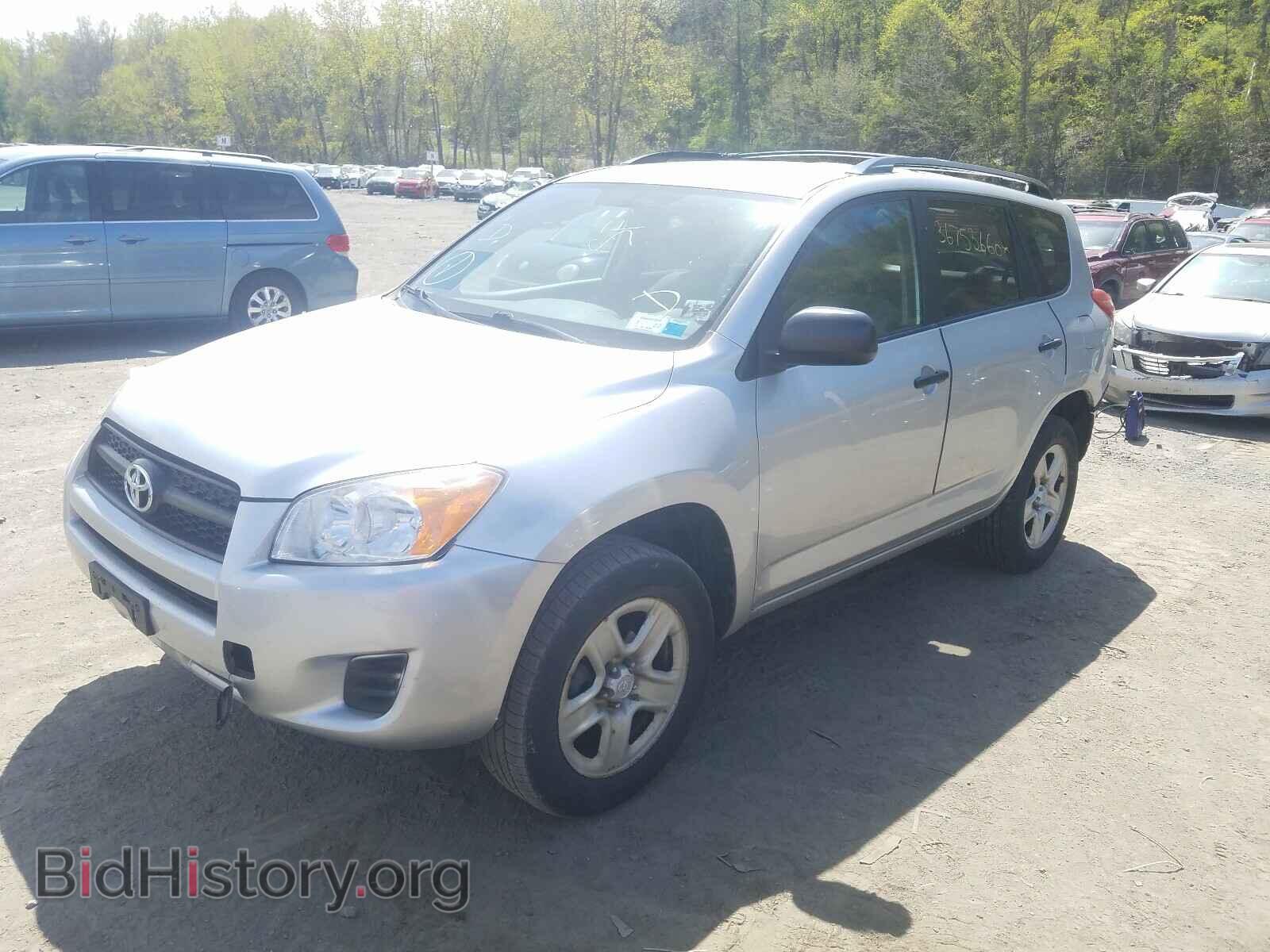 2011 TOYOTA RAV4 - VIN: 2T3BF4DV0BW128211 - Фото 2