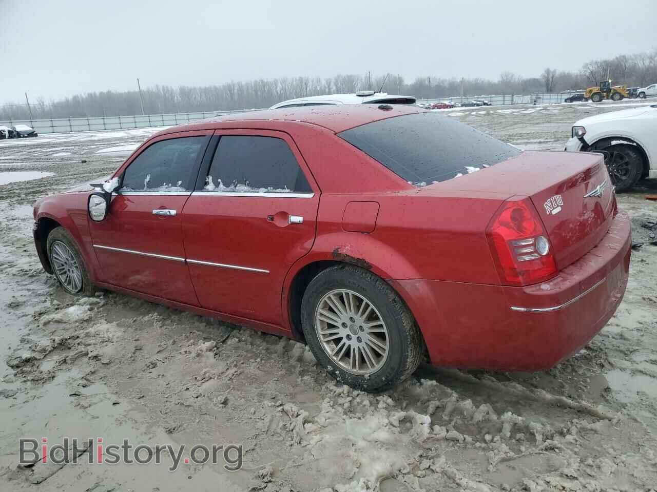 2010 CHRYSLER 300 - VIN: 2C3CA5CV6AH122894 - Фото 2