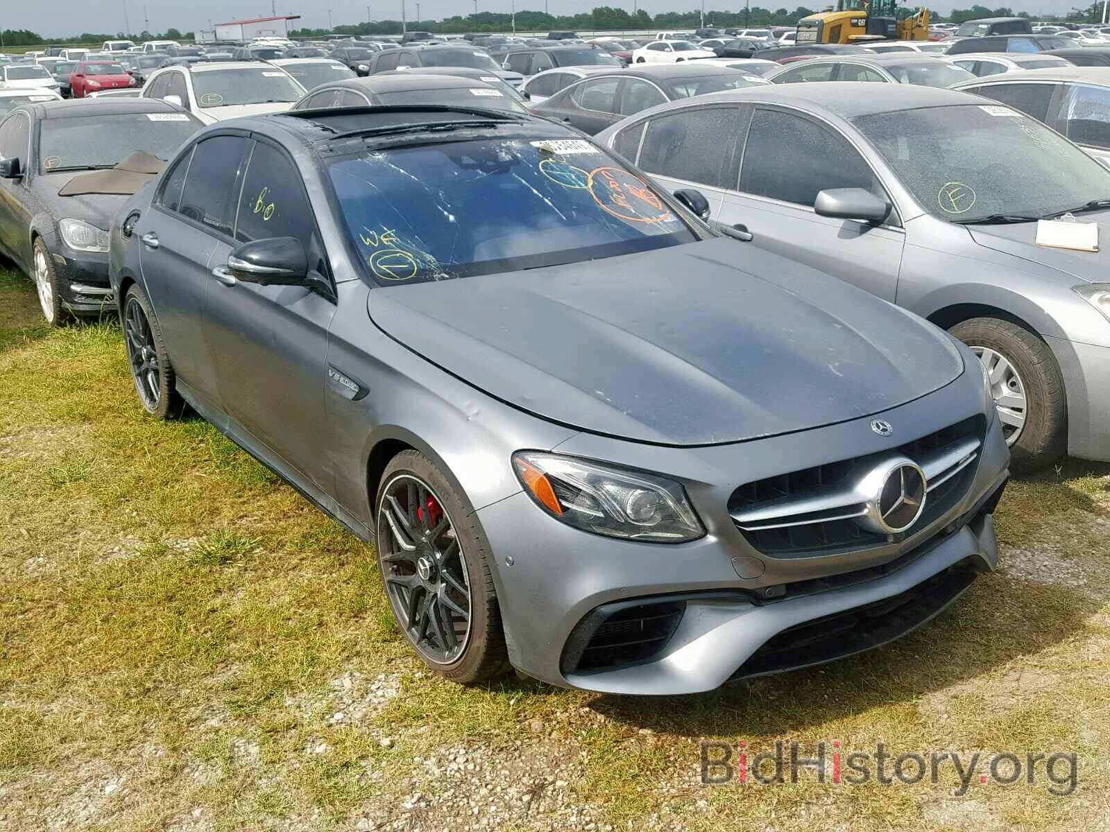 Photo WDDZF8KB7KA570440 - MERCEDES-BENZ AMG 2019