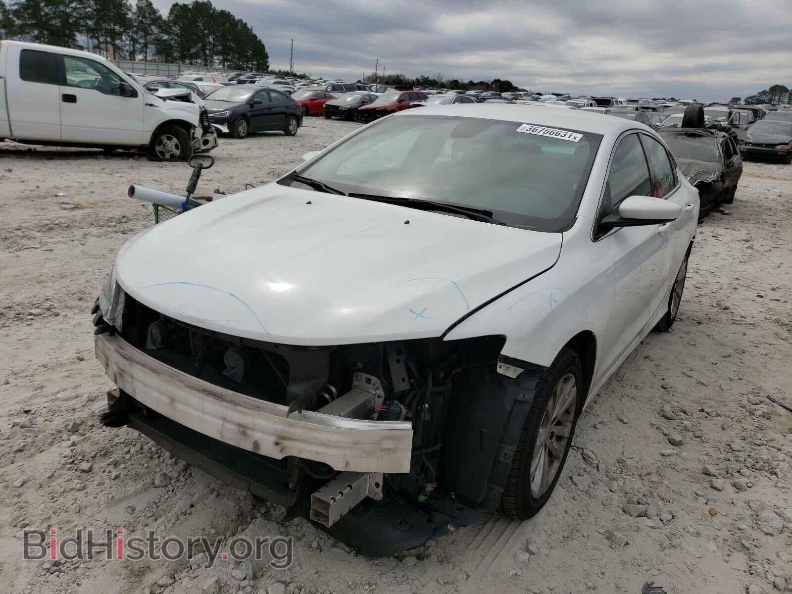 2015 CHRYSLER 200 - VIN: 1C3CCCAB1FN622760 - Фото 2