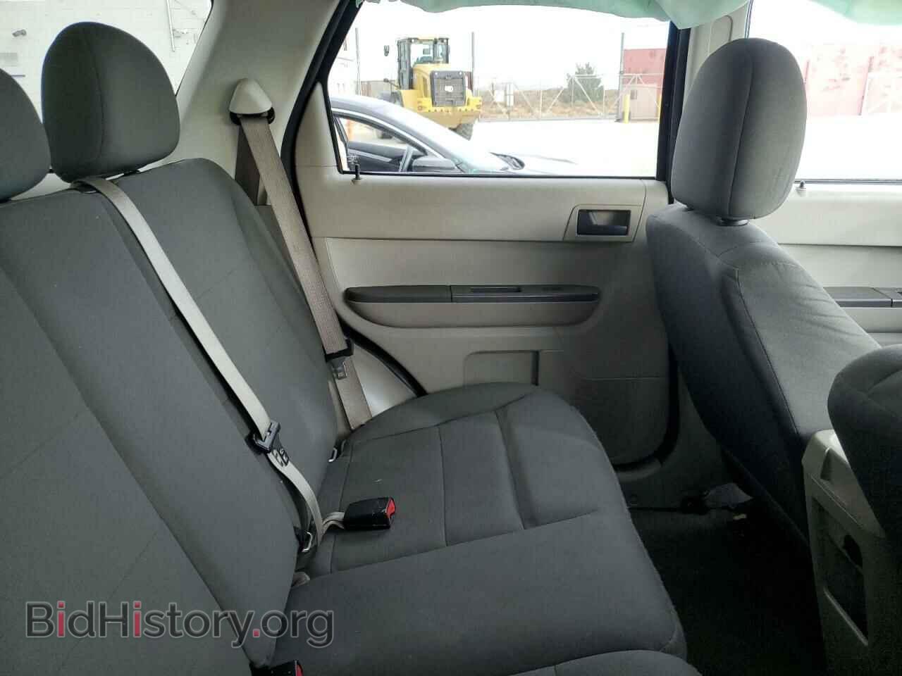 2011 FORD ESCAPE - VIN: 1FMCU0C76BKB00083 - Фото 10