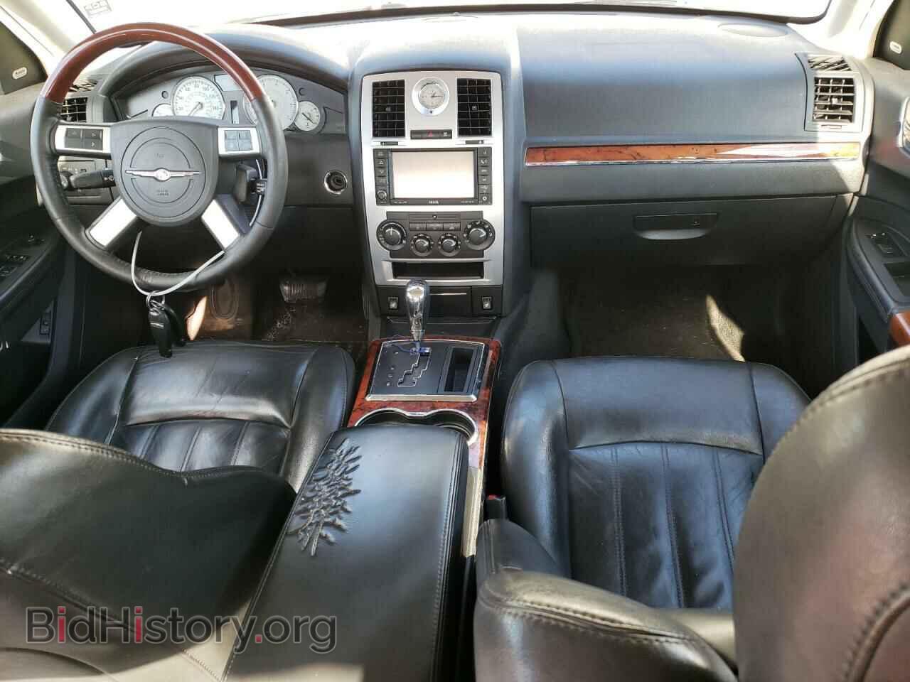 2010 CHRYSLER 300 - VIN: 2C3CA6CT7AH206016 - Фото 8