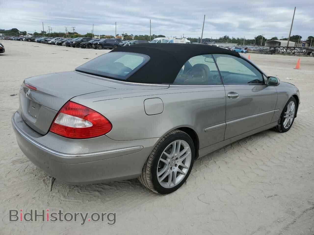 2008 MERCEDES-BENZ CLK-CLASS - VIN: WDBTK56F28F234907 - Фото 3