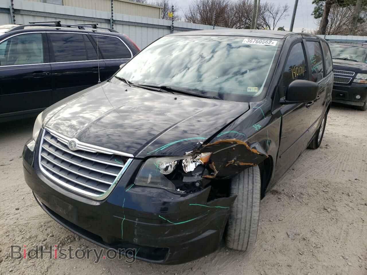 2010 CHRYSLER MINIVAN - VIN: 2A4RR2D17AR436938 - Фото 2