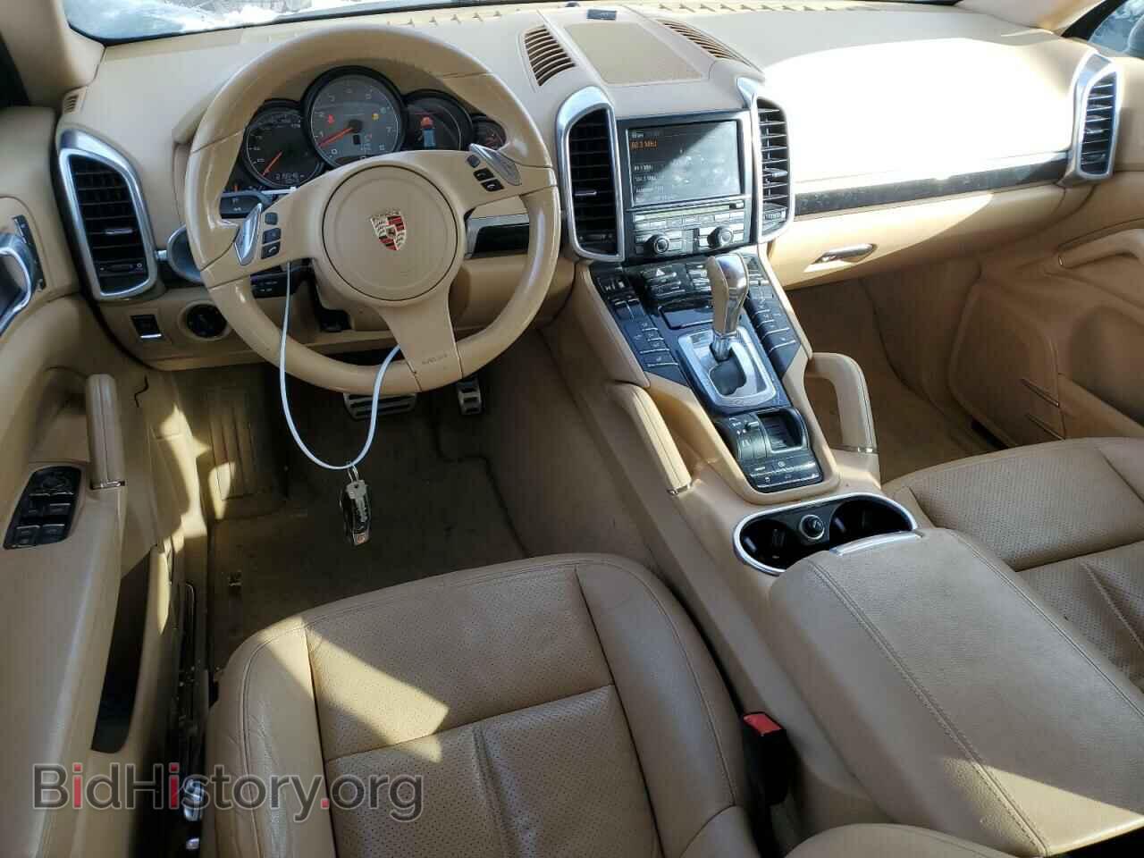 2011 PORSCHE CAYENNE - VIN: WP1AB2A22BLA47072 - Фото 8