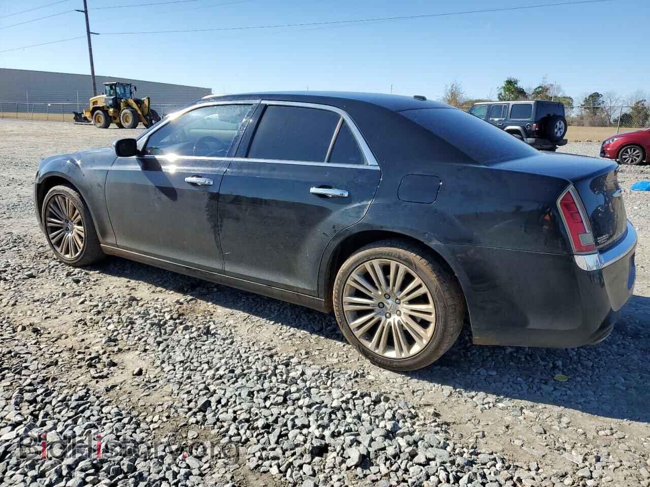 2011 CHRYSLER 300 - VIN: 2C3CA6CT9BH595601 - Фото 2