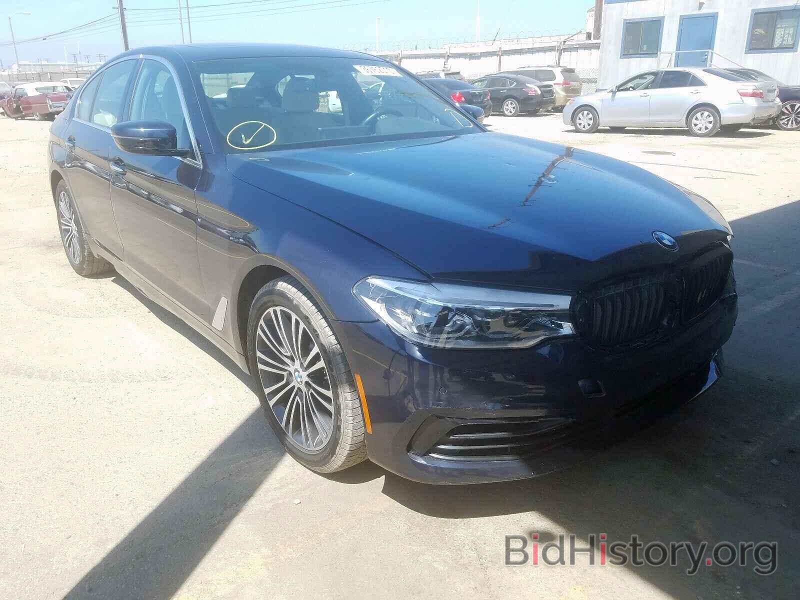 Photo WBAJA5C55JWA36402 - BMW 5 SERIES 2018