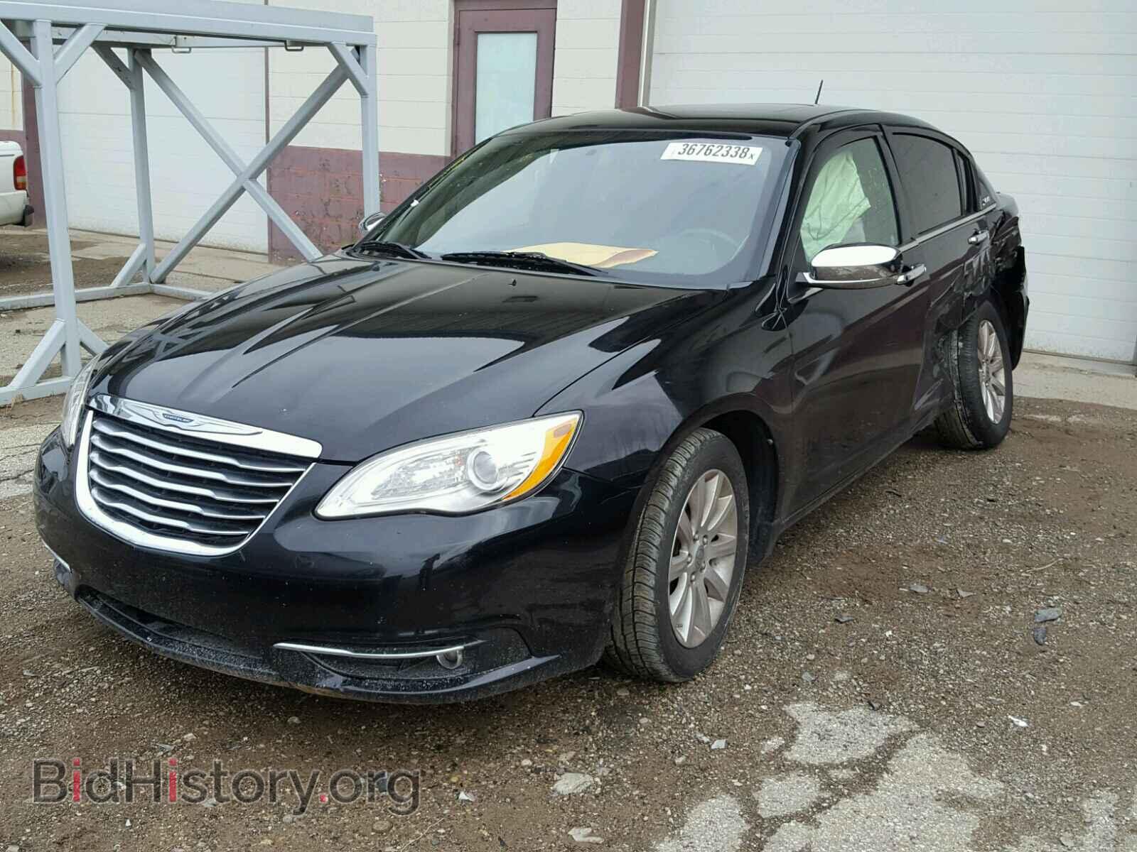2013 CHRYSLER 200 - VIN: 1C3CCBCG1DN634889 - Photo 2