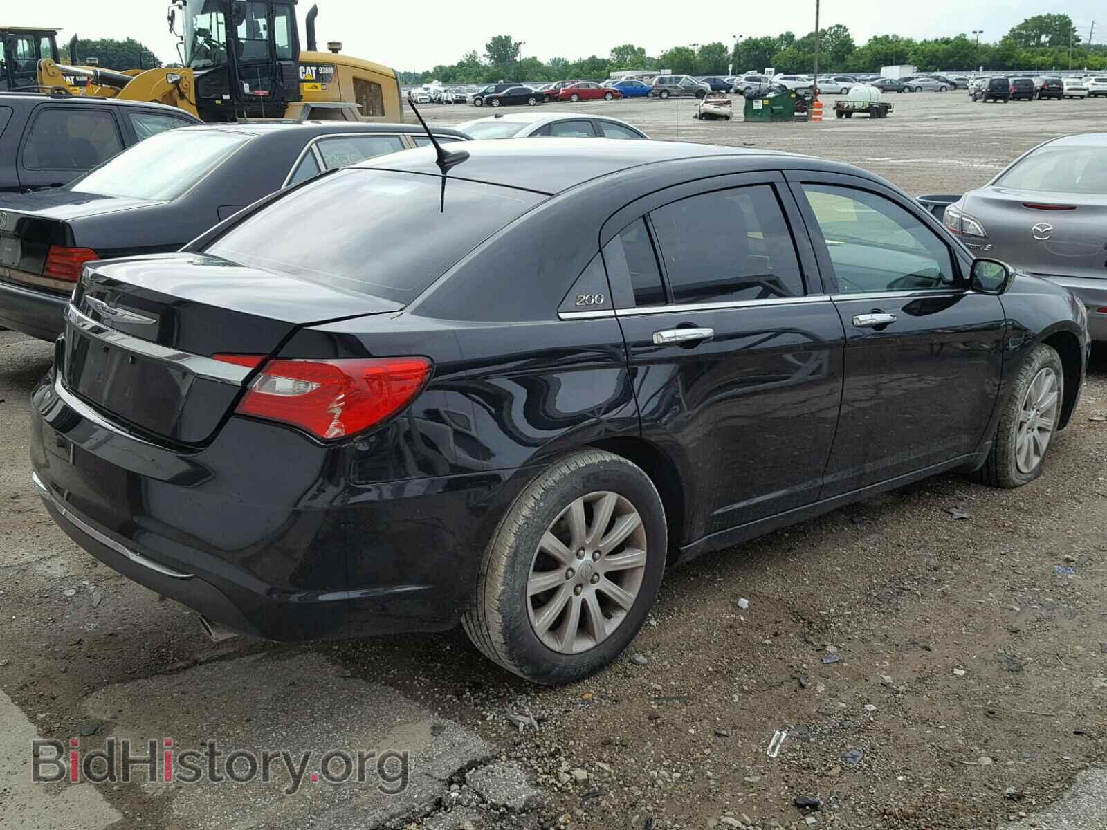 2013 CHRYSLER 200 - VIN: 1C3CCBCG1DN634889 - Photo 4