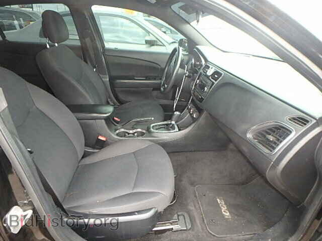 2012 CHRYSLER 200 - VIN: 1C3CCBAB2CN202057 - Photo 5