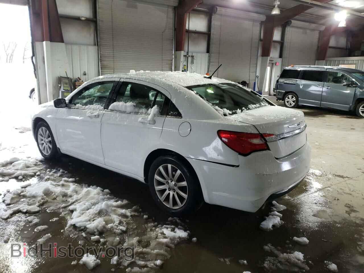 2014 CHRYSLER 200 - VIN: 1C3CCBBB2EN183656 - Фото 2