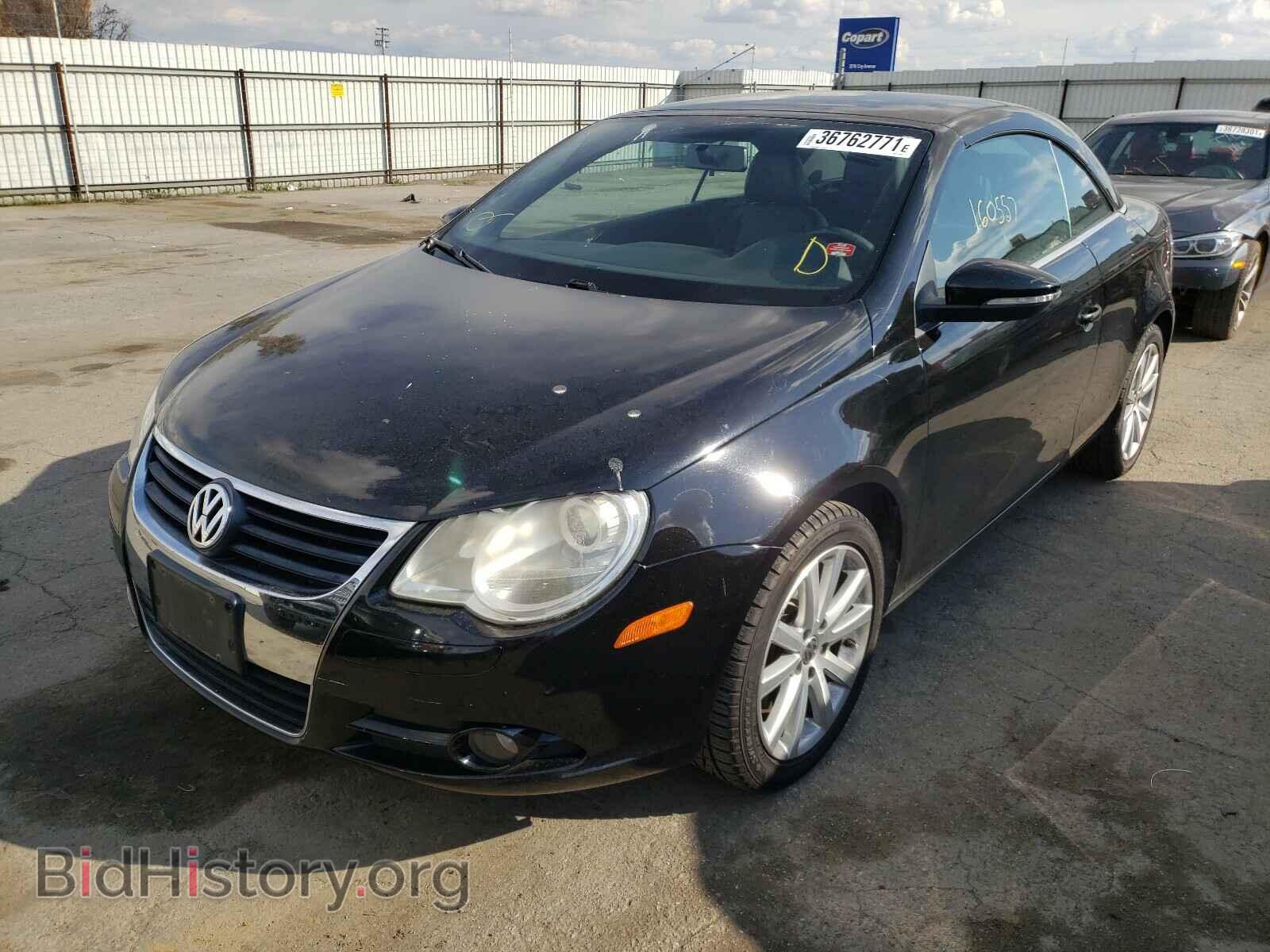 2009 VOLKSWAGEN EOS - VIN: WVWAA71F69V011842 - Фото 2