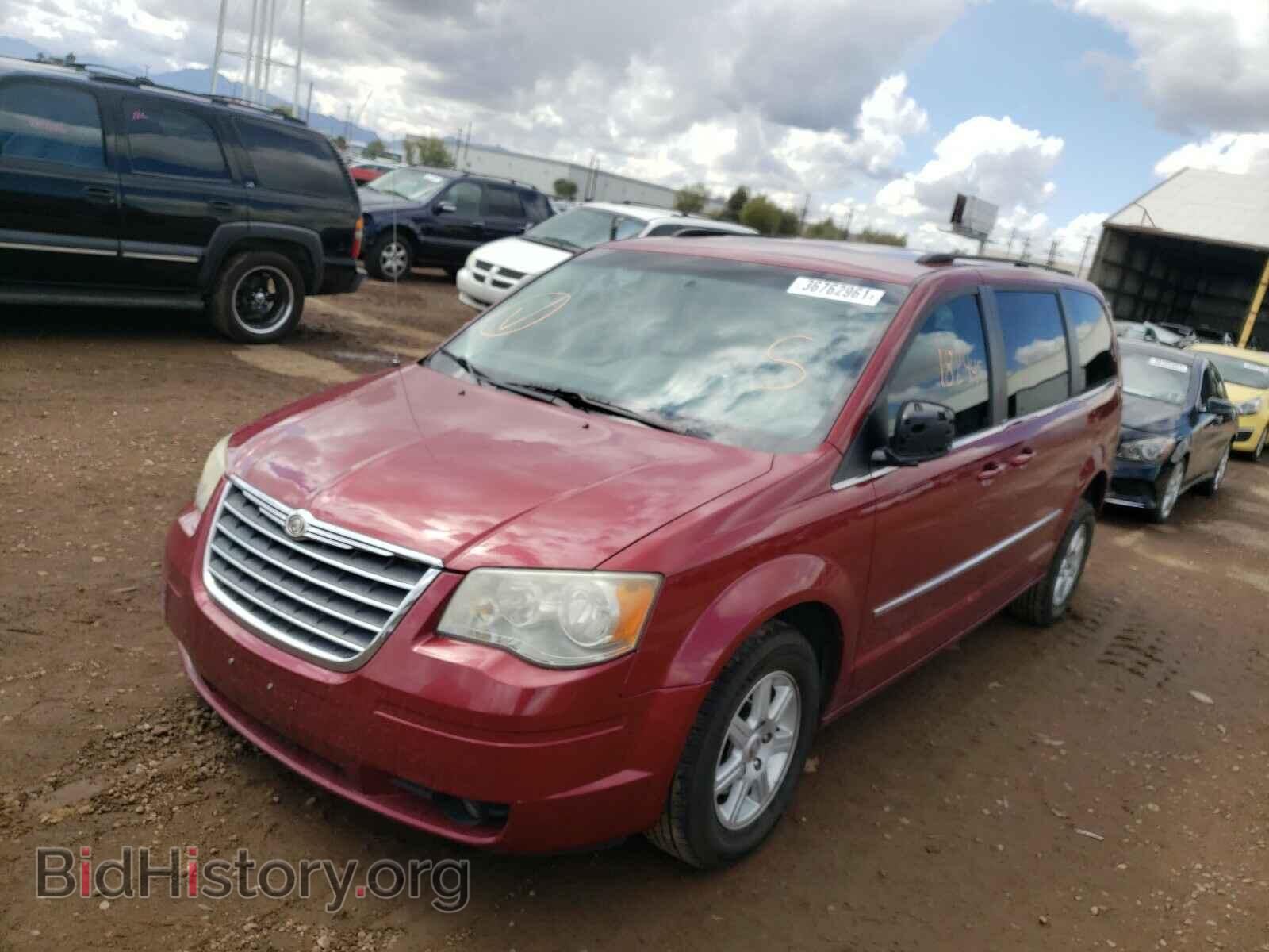 2010 CHRYSLER MINIVAN - VIN: 2A4RR5D11AR337565 - Photo 2