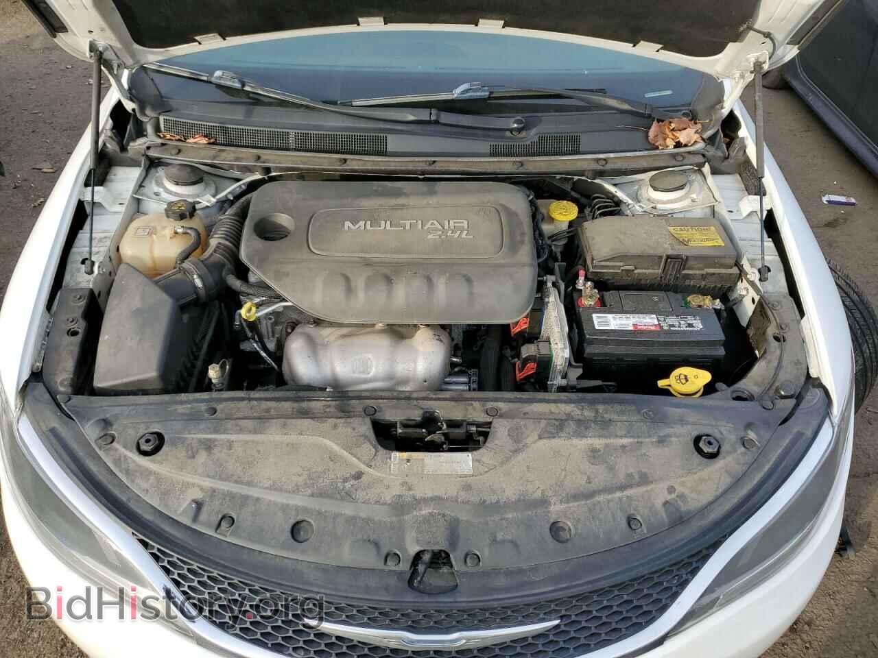 2015 CHRYSLER 200 - VIN: 1C3CCCAB4FN642453 - Photo 11
