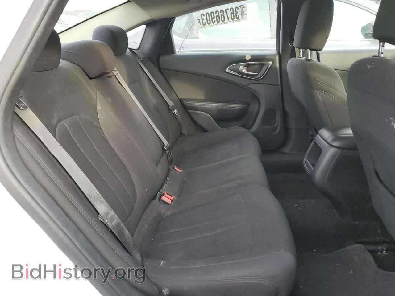 2015 CHRYSLER 200 - VIN: 1C3CCCAB4FN642453 - Photo 10