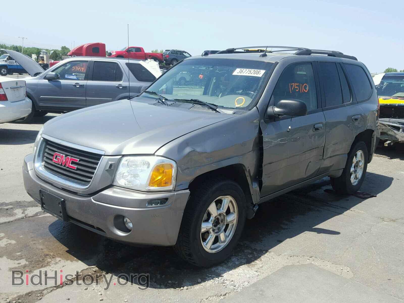 2005 GMC ENVOY - VIN: 1GKDT13S852329797 - Фото 2