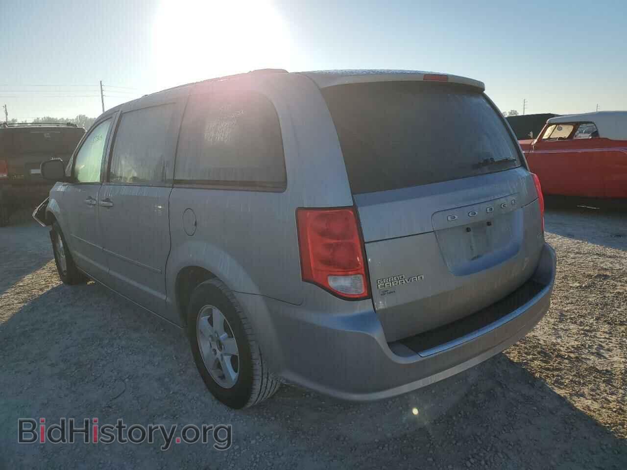 2013 DODGE CARAVAN - VIN: 2C4RDGCG8DR576525 - Фото 2