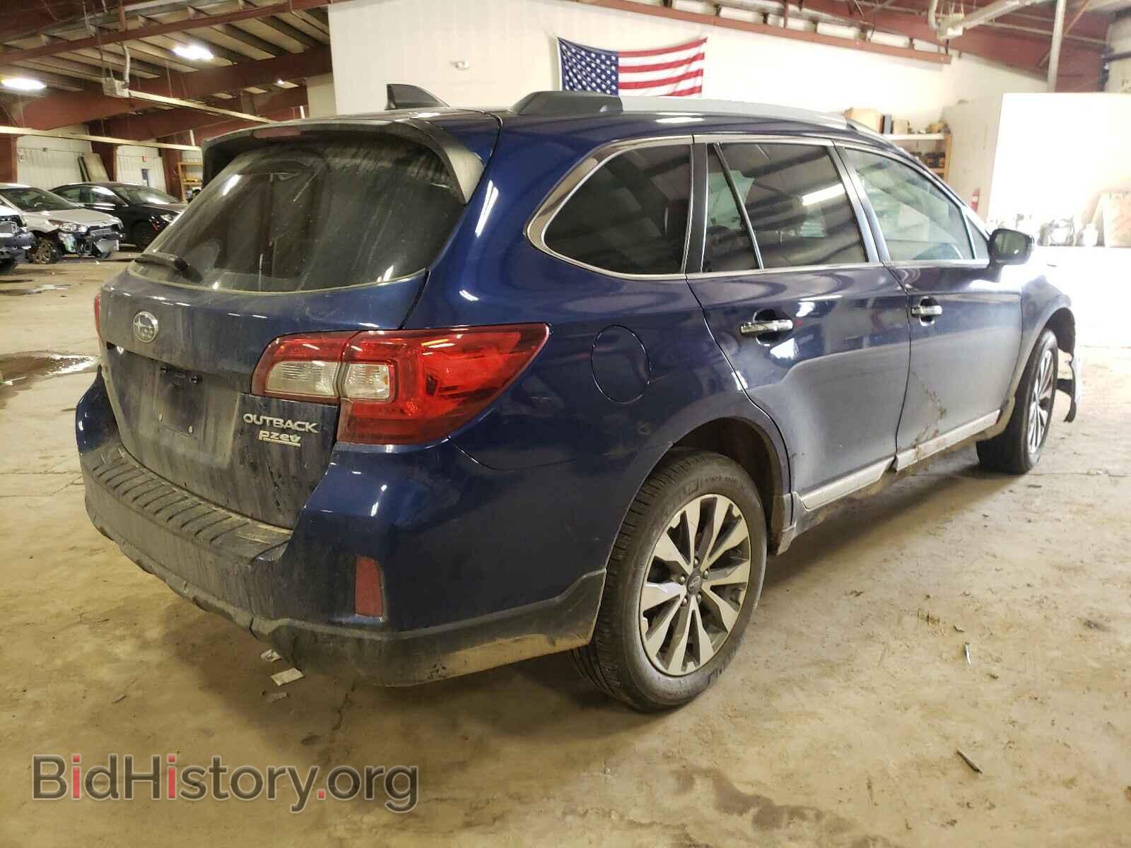 2017 SUBARU OUTBACK - VIN: 4S4BSATC3H3392167 - Фото 4