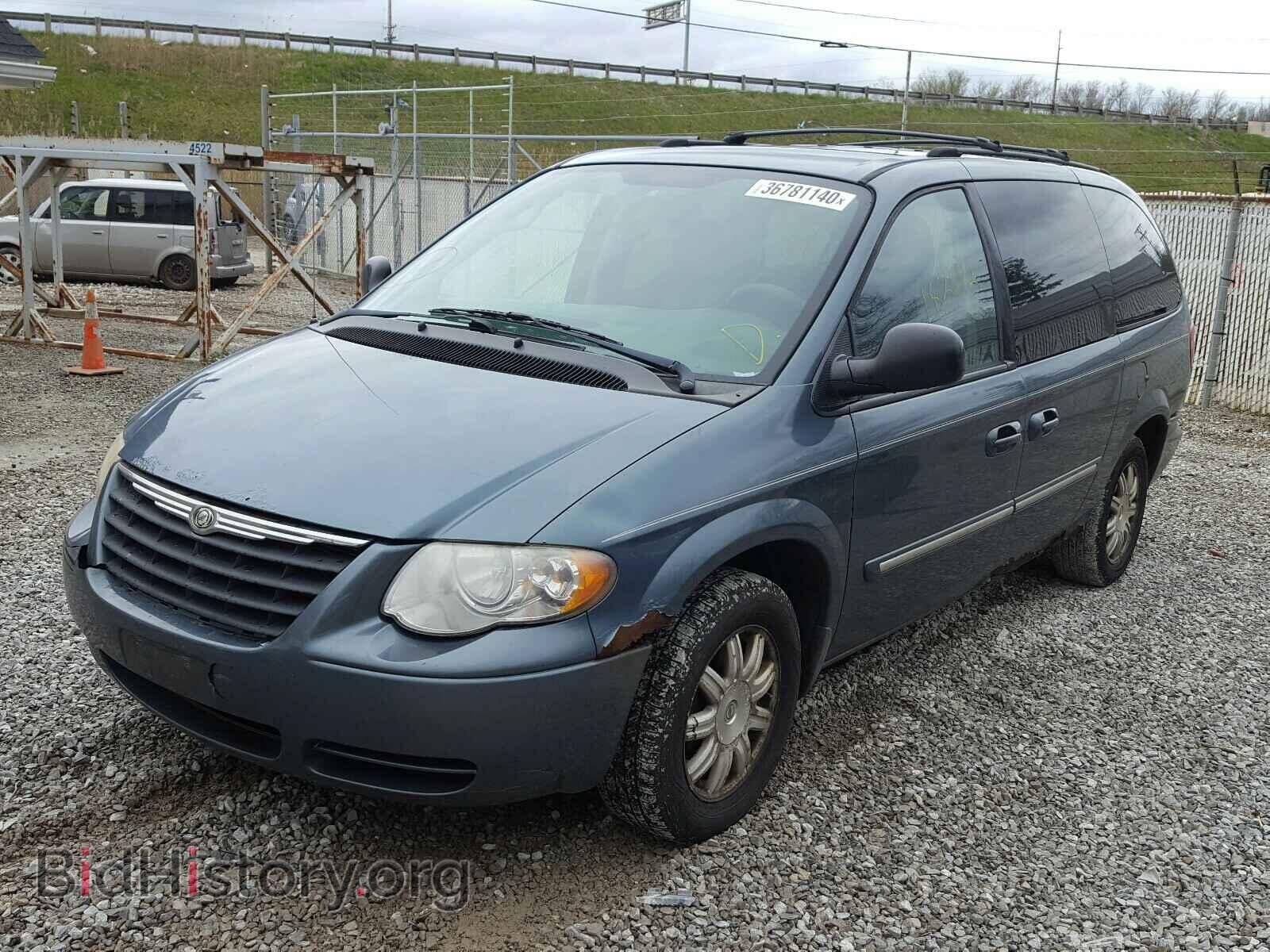 2006 CHRYSLER MINIVAN - VIN: 2A4GP54L06R760014 - Фото 2