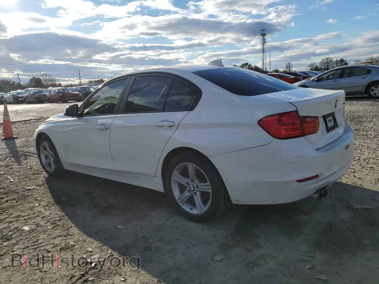 2013 BMW 3 SERIES - VIN: WBA3C1C50DF438728 - Фото 2