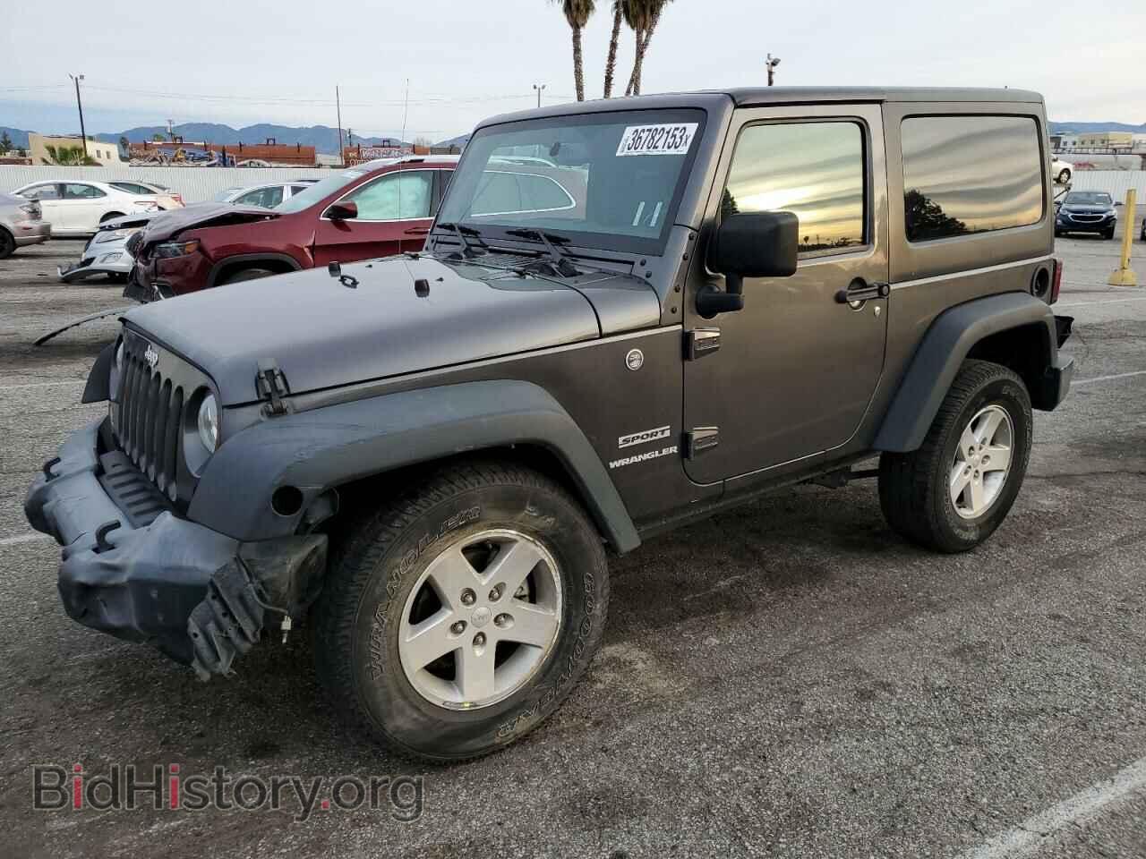Фотография 1C4AJWAG0HL683098 - JEEP WRANGLER 2017