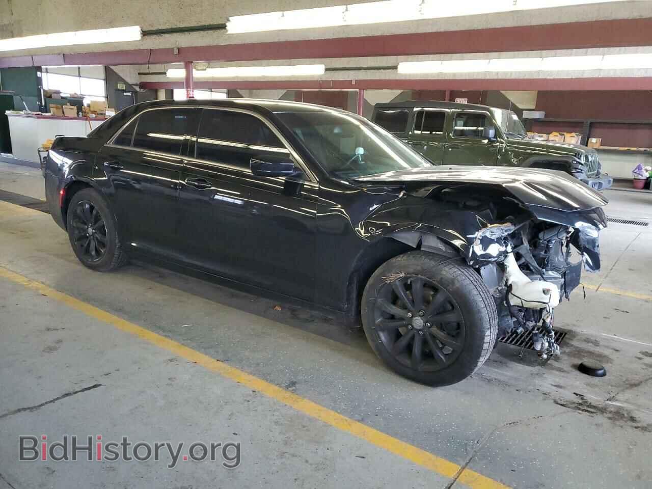 2016 CHRYSLER 300 - VIN: 2C3CCARG7GH171073 - Фото 4