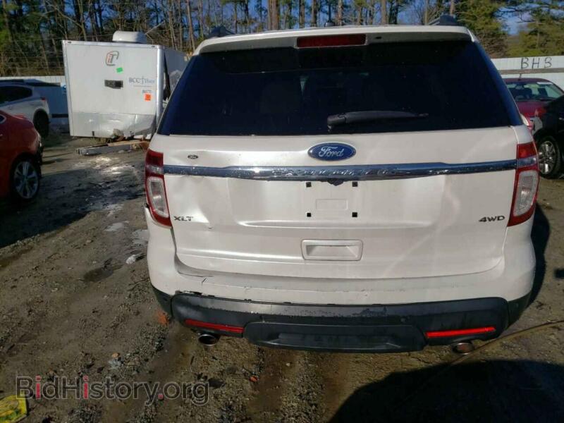 2011 Ford EXPLORER (VIN 1FMHK8D80BGA85732) — photo 6 of 13