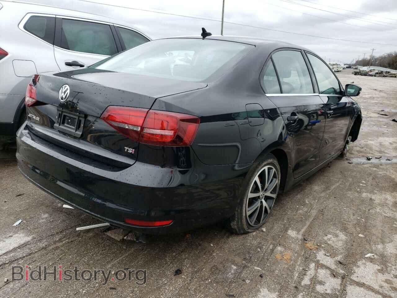 2017 VOLKSWAGEN JETTA - VIN: 3VWDB7AJ9HM272676 - Фото 4