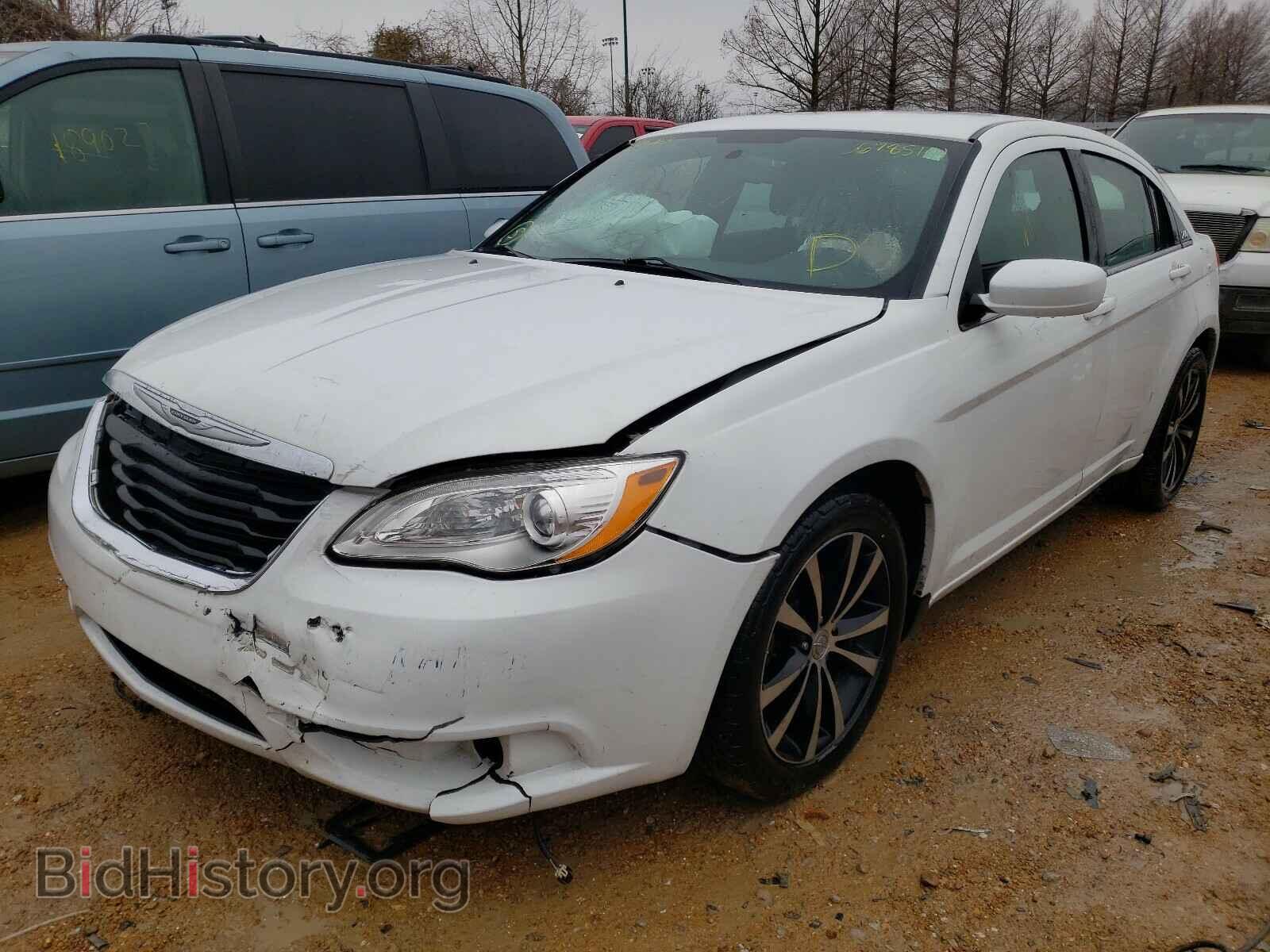 2014 CHRYSLER 200 - VIN: 1C3CCBBG6EN120359 - Фото 2