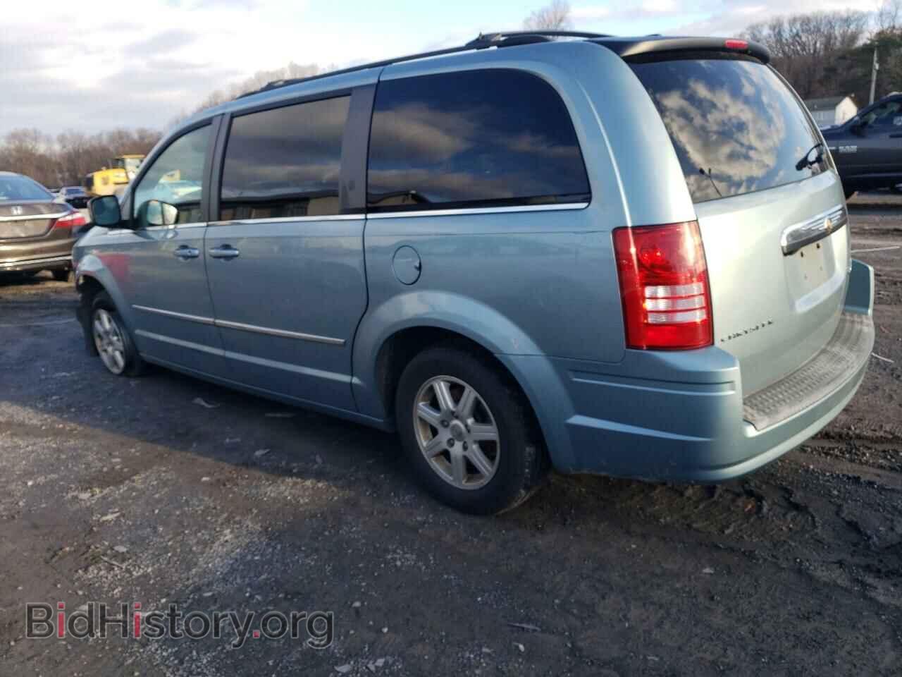 2010 CHRYSLER MINIVAN - VIN: 2A4RR8D17AR374556 - Photo 2