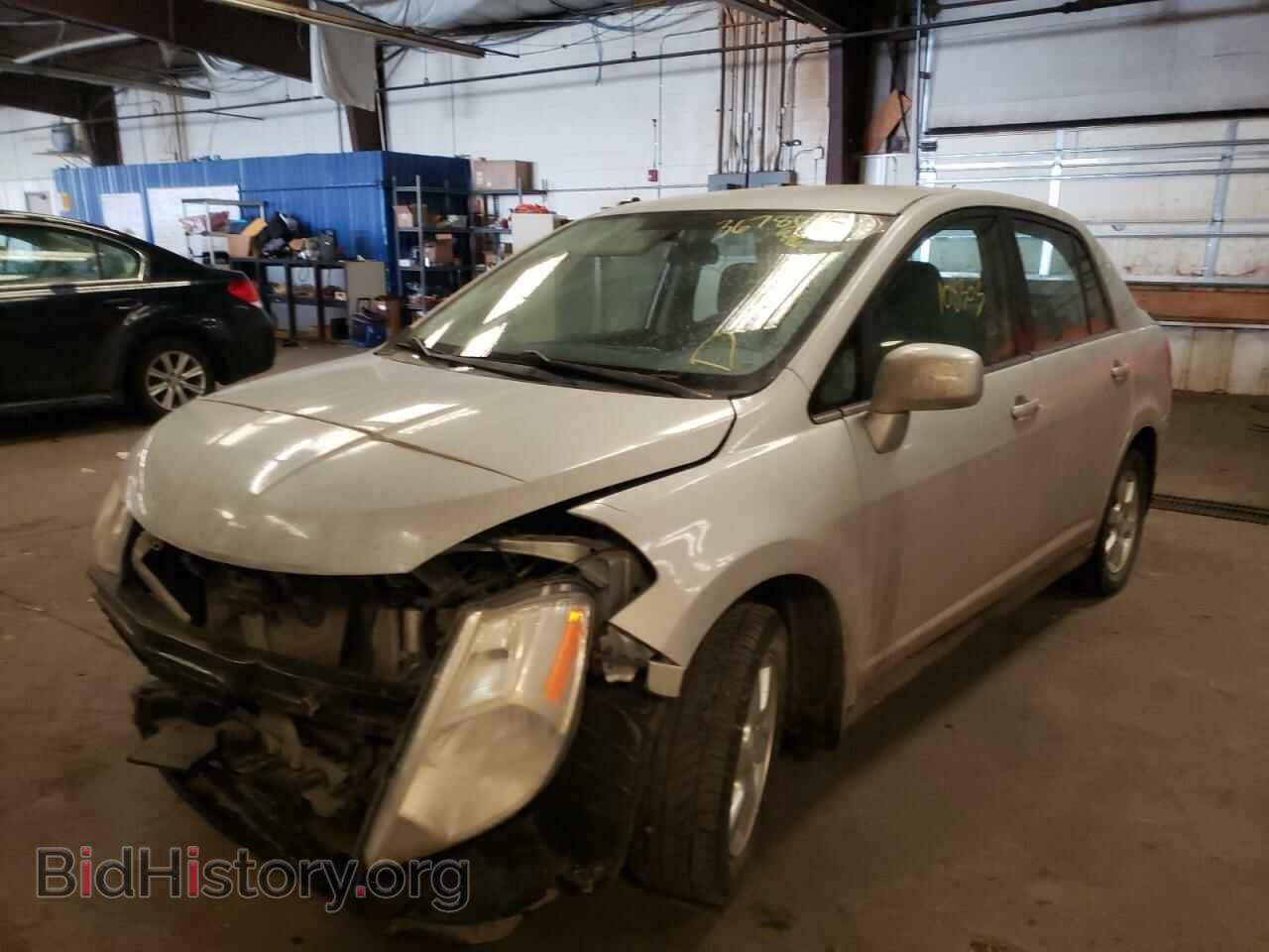 2007 NISSAN VERSA - VIN: 3N1BC11E27L414929 - Фото 2