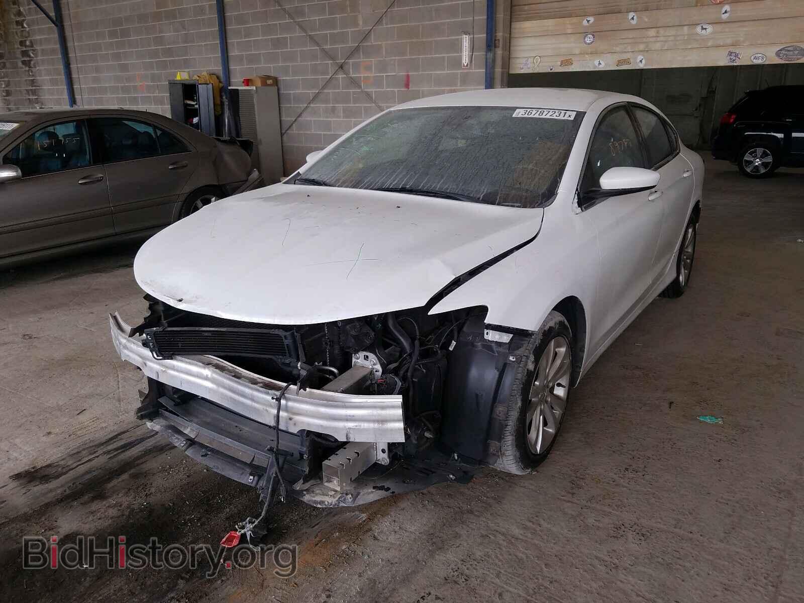 2015 CHRYSLER 200 - VIN: 1C3CCCAB5FN666311 - Фото 2